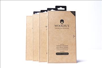 Skydd till iPhone 4st - Woolnut Leather Case for iPhone SE 2nd gen. Ny, Obruten förpackning.