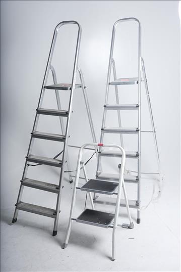 3 stegar olika storlekar