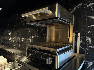 Salamander, Electrolux