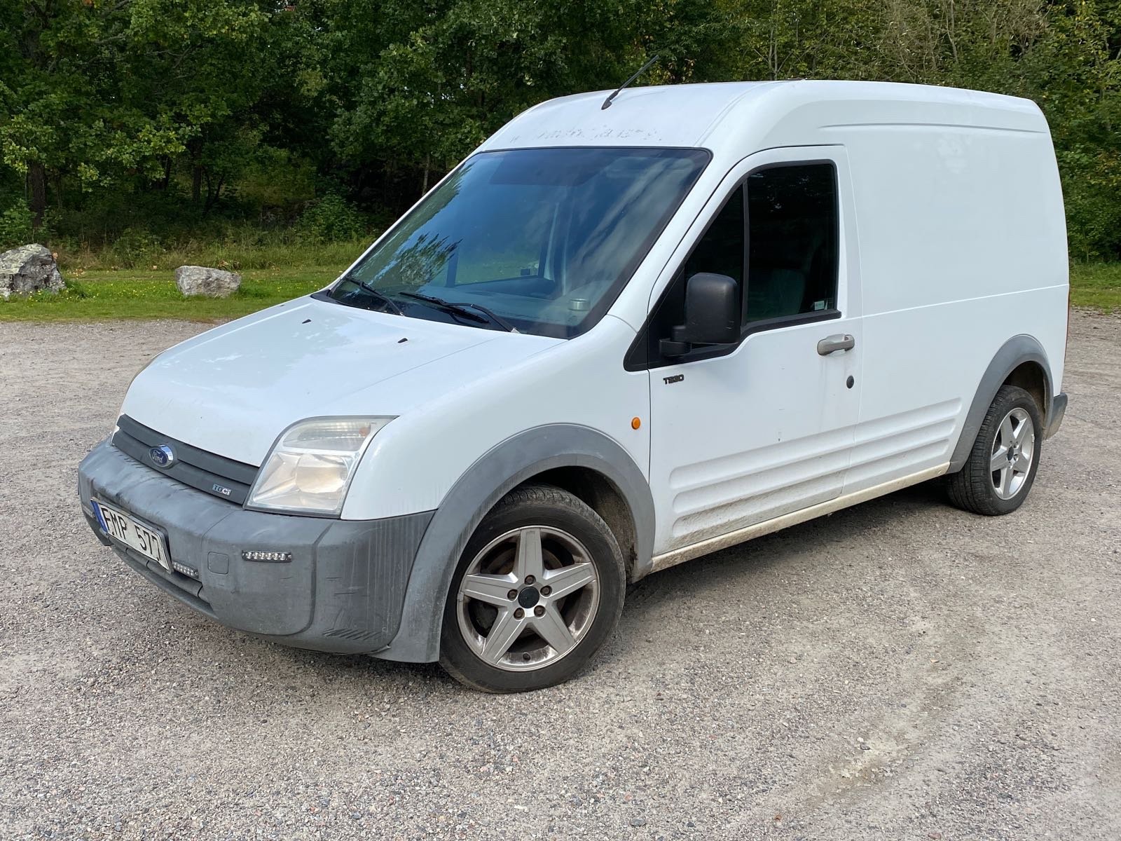 Latt lastbil Ford Transit Connect 51026 via konkursauktion Budi Auktioner