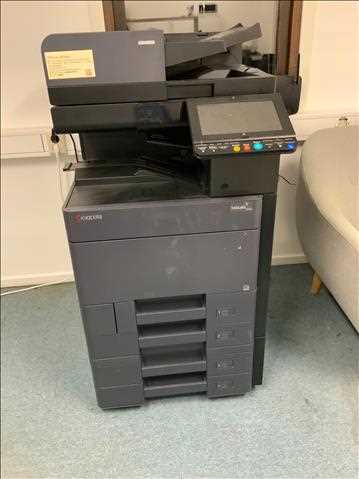 Kopiator Skrivare Scanner färg KYOCERA. TASKalfa. 2552cl Funktionstestad.