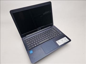 Asus L402M Notebook i originalförpackning + laddare