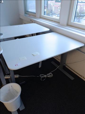 Höj- och sänkbart skrivbord -  Funktionstestad.