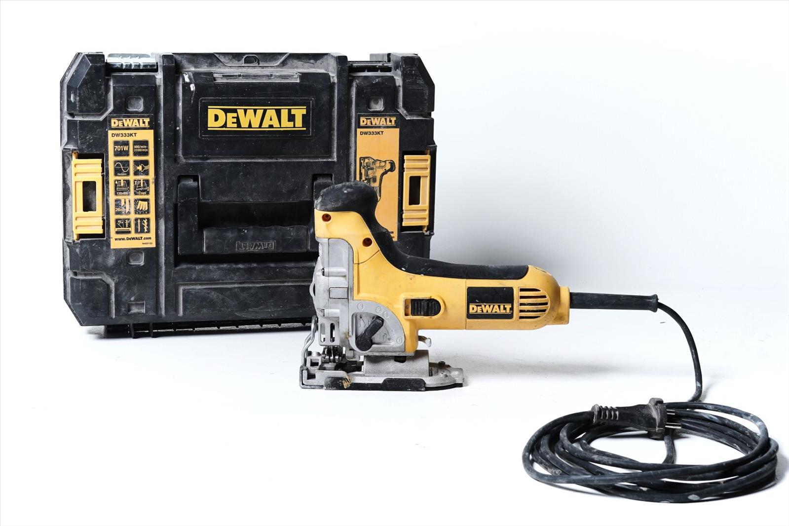 enkelt Motivering Samle Sticksåg Dewalt DW333KT (40048) via konkursauktion | Budi.se