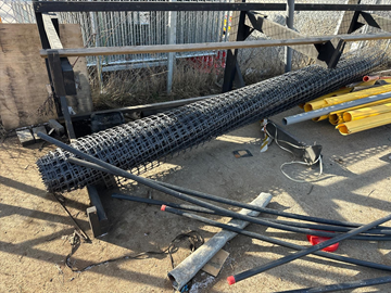 Markarmeringsnät  Bredd 4 meter  längd okänd se bild 
