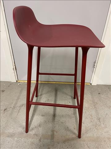Barstol Normann Copenhagen 65 cm Röd