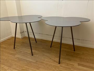 2 st bord  i metall 78x90 cm 