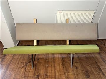 Väggmonterad soffa 193x66(45)x115 cm