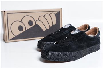 Sneakers - Last Resort, VM002 (Black Black) Suede - strl 43. Nypris 799:-