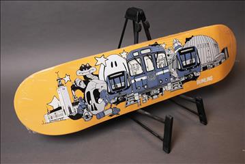 Skateboard inkl. grepptejp - Bumling Sthlm, 8.125. Tejp Enuff Skateboards. Ny, Obruten förpackning.