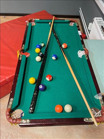 2st Airhockey och biljardspel Obs! Delar saknas
