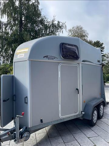 Thule Royal Xt 150 hästtransport släp Trailergruppen