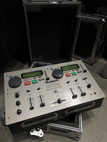 1 st Numark CDMIX 1