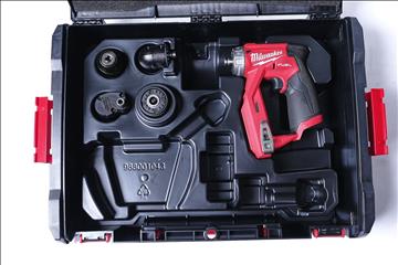 Milwaukee skruvdragare M12 FDDXKIT-0X. NY. Nypris ca 2744 kr.