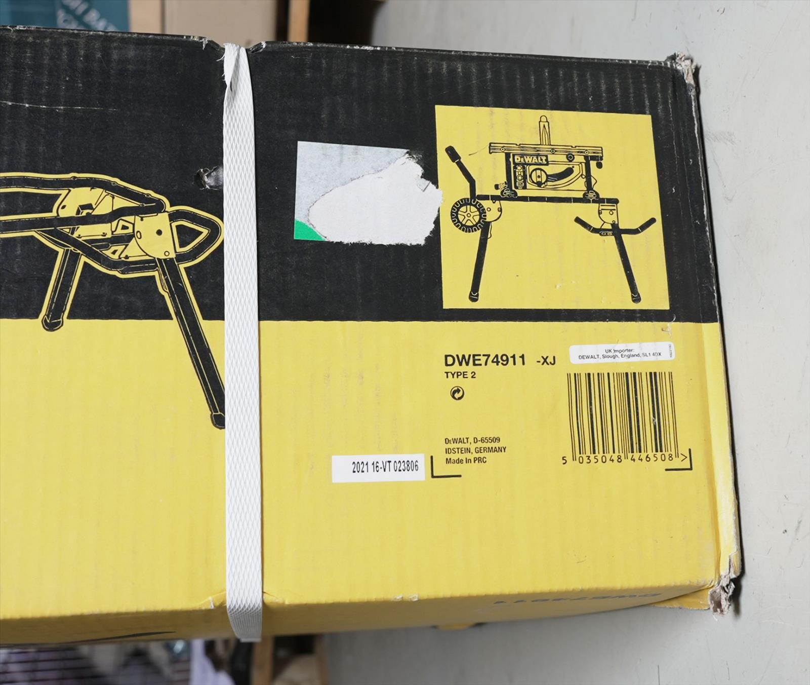 Sagbord DEWALT DWE74911 XJ. Nypris ca 47379 via konkursauktion Budi Auktioner